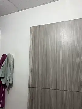 laia williamss online show from 12.17.25