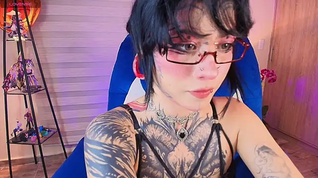 Snapshot of AryRousse chatting on 02.19.26 AryRousse online show from 02.19.26