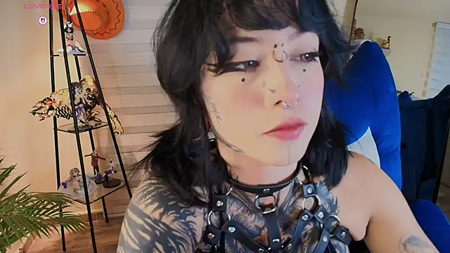 Snapshot of AryRousse chatting on 03.28.26 AryRousse online show from 03.28.26