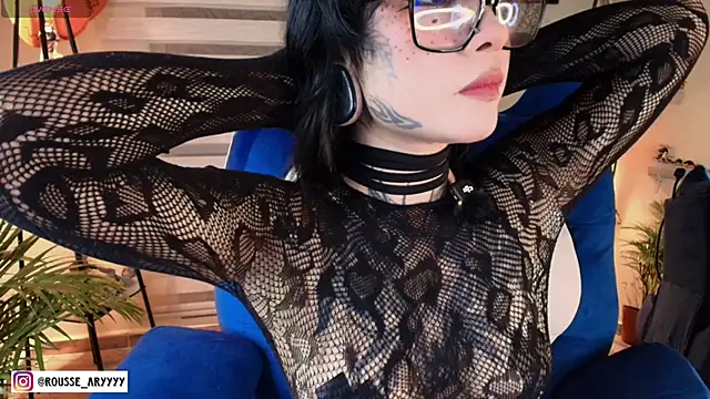 Snapshot of AryRousse chatting on 04.22.26 AryRousse online show from 04.22.26