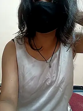 Snapshot of Rukmadi_hot chatting on 04.27.26 Rukmadi hot online show from 04.27.26
