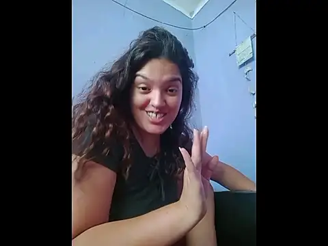 Snapshot of eviltati chatting on 12.14.25 eviltati online show from 12.14.25