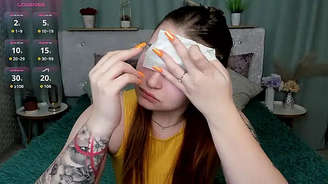 Snapshot of MilanaXHoney chatting on 02.07.26 MilanaXHoney online show from 02.07.26