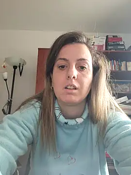 Snapshot of Sareyxon chatting on 11.30.25 Sareyxon online show from 11.30.25