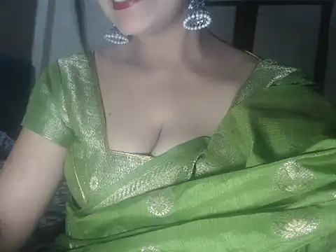 Snapshot of Hotronita123 chatting on 04.20.26 Hotronita123 online show from 04.20.26
