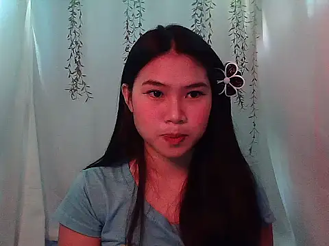 Allysonxx05 online show from 12.16.25