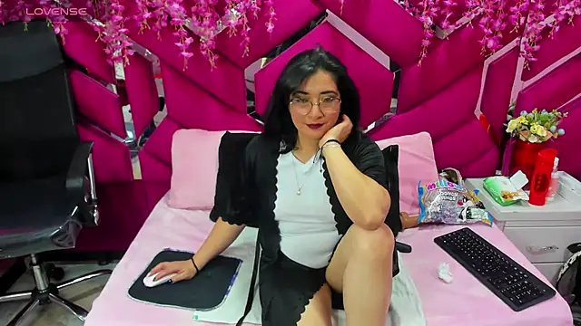 Alexa Sanz online show from 01.31.26