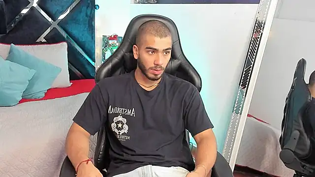 Franco banderas online show from 12.19.25