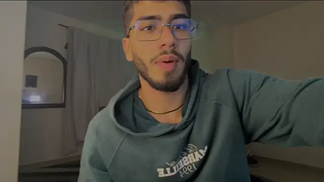 Franco banderas online show from 04.15.26