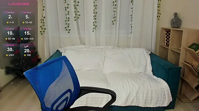 MonikaPinch  online show from 01.06.26