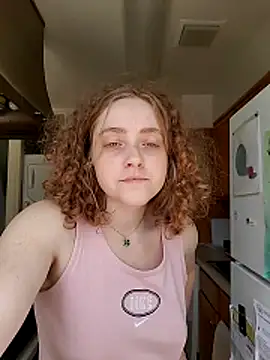 DeliaBlew online show from 04.21.26