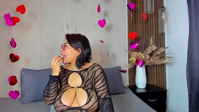 Meggan Moree online show from 02.26.26