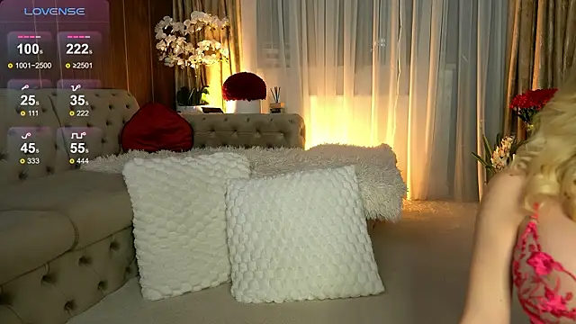 ChloeVelvetx online show from 03.04.26