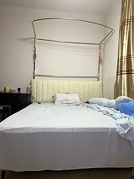 Snapshot of A-ZJunn chatting on 07.20.26 A-ZJunn online show from 07.20.26