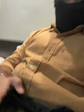 BlahNextDoor online show from 12.03.25