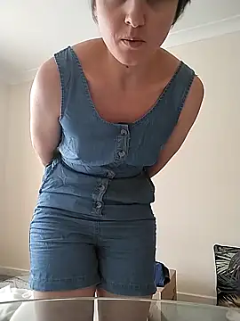 Amy01112 online show from 04.10.26