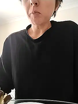 Amy01112 online show from 04.11.26