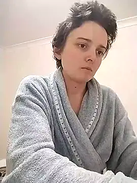 Amy01112 online show from 04.18.26