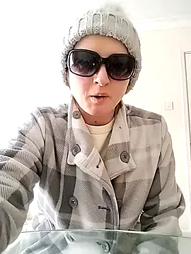 Snapshot of Amy01112 chatting on 04.20.26 Amy01112 online show from 04.20.26