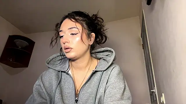 Snapshot of ParsedFix chatting on 12.20.25 ParsedFix online show from 12.20.25