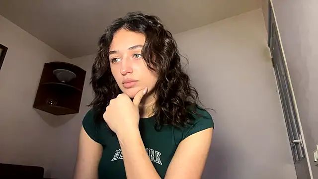 Snapshot of ParsedFix chatting on 12.22.25 ParsedFix online show from 12.22.25