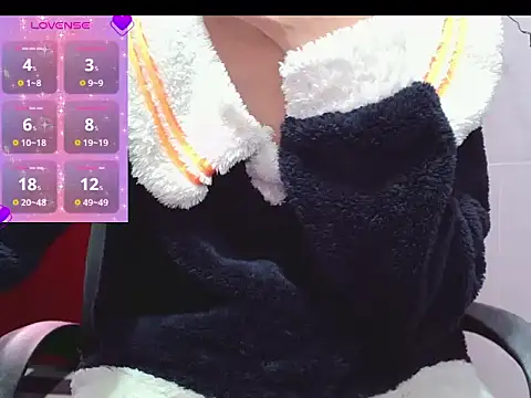 Snapshot of Mio_Nips chatting on 01.10.26 Mio Nips online show from 01.10.26