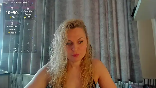 LanaLight x online show from 04.12.26