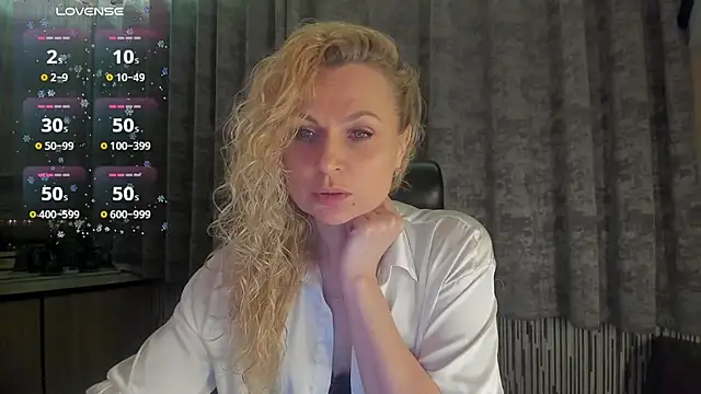 LanaLight x online show from 04.15.26