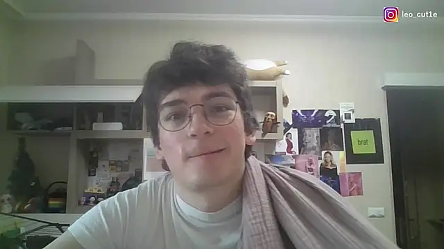 Snapshot of leo_cutie chatting on 05.02.26 leo cutie online show from 05.02.26