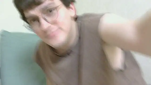 Snapshot of leo_cutie chatting on 07.31.26 leo cutie online show from 07.31.26