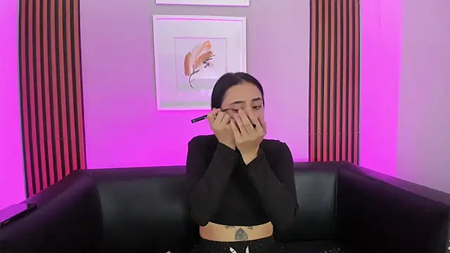 Snapshot of Ariana_collinss chatting on 07.15.26 Ariana collinss online show from 07.15.26
