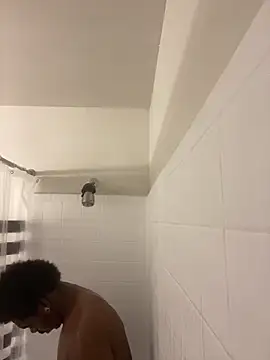 Snapshot of JaHavin- chatting on 04.14.26 JaHavin- online show from 04.14.26