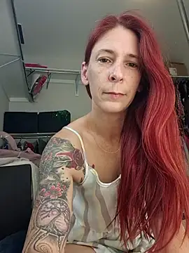 Snapshot of poleslut69 chatting on 06.18.26 poleslut69 online show from 06.18.26