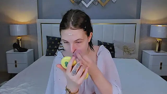 Snapshot of YONA_WINK chatting on 02.09.26 YONA WINK online show from 02.09.26