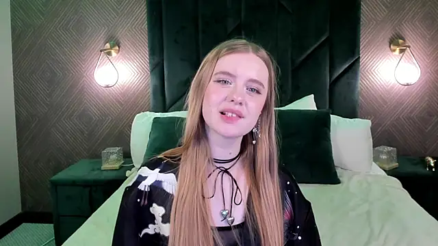 Victori Fox online show from 12.05.25