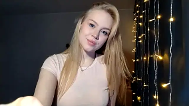 LunaPeony online show from 01.19.26