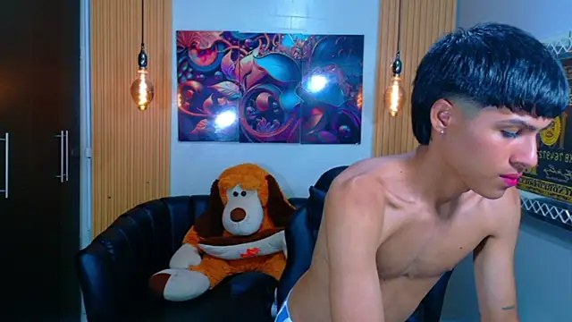 StormLuxX online show from 12.15.25