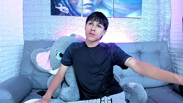 Snapshot of StormLuxX chatting on 02.20.26 StormLuxX online show from 02.20.26
