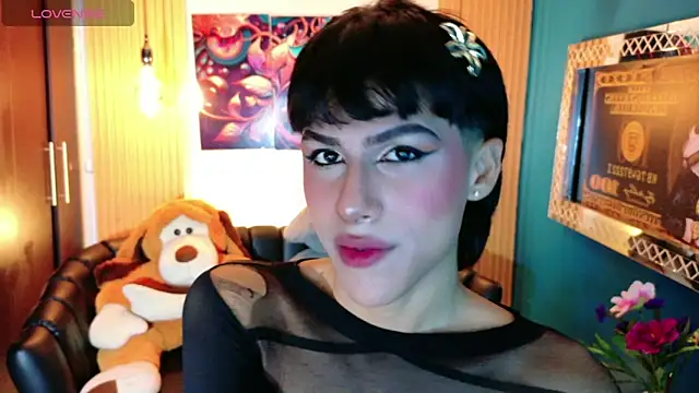 Snapshot of StormLuxX chatting on 05.22.26 StormLuxX online show from 05.22.26