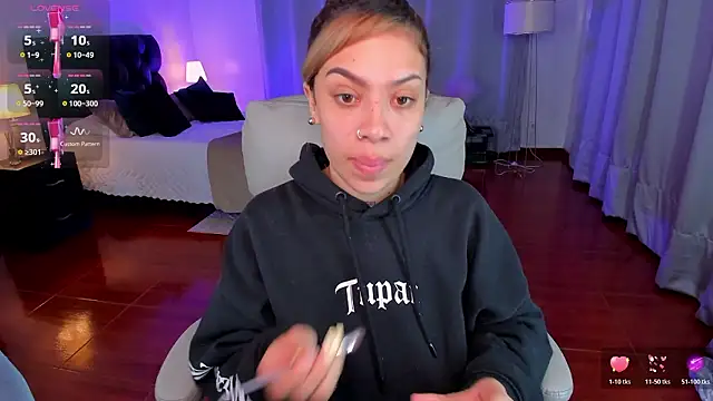 Zara Wolf  online show from 02.04.26