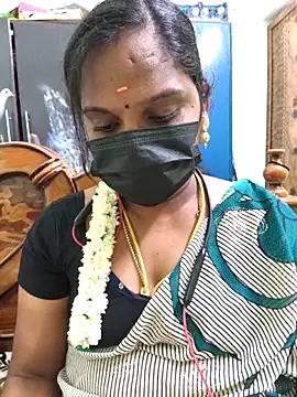 Snapshot of Tamil_Pallavi chatting on 03.24.26 Tamil Pallavi online show from 03.24.26