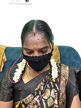 Snapshot of Tamil_Pallavi chatting on 04.01.26 Tamil Pallavi online show from 04.01.26