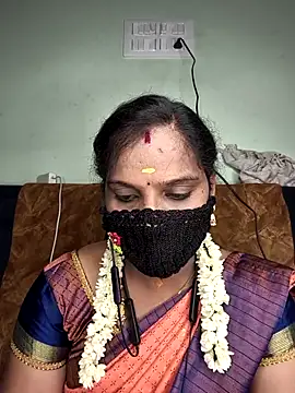 Snapshot of Tamil_Pallavi chatting on 04.14.26 Tamil Pallavi online show from 04.14.26