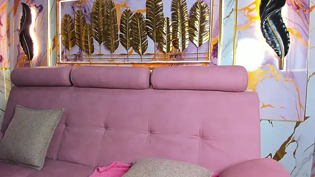 GoldenMusee  online show from 12.22.25