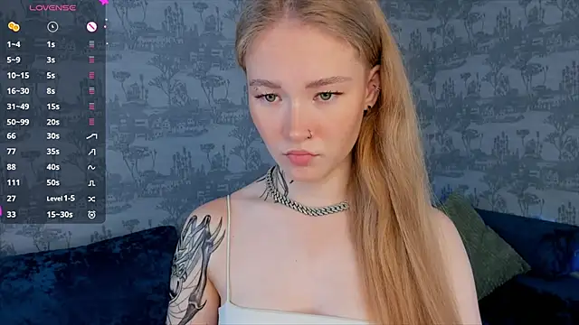 Snapshot of MaireLanda chatting on 06.23.26 MaireLanda online show from 06.23.26