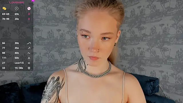 Snapshot of MaireLanda chatting on 06.24.26 MaireLanda online show from 06.24.26