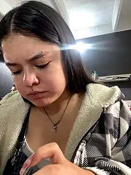 Snapshot of Camila_Duarte2 chatting on 12.16.25 Camila Duarte2 online show from 12.16.25