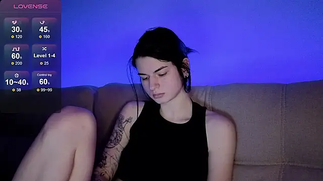 Snapshot of lololozhechka chatting on 01.15.26 lololozhechka online show from 01.15.26