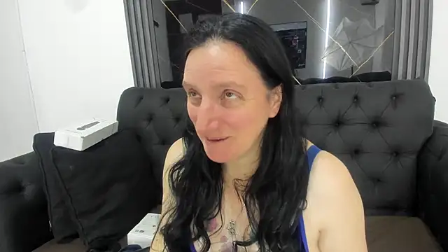 Snapshot of Andre_cloefoxx_ chatting on 12.15.25 Andre cloefoxx online show from 12.15.25