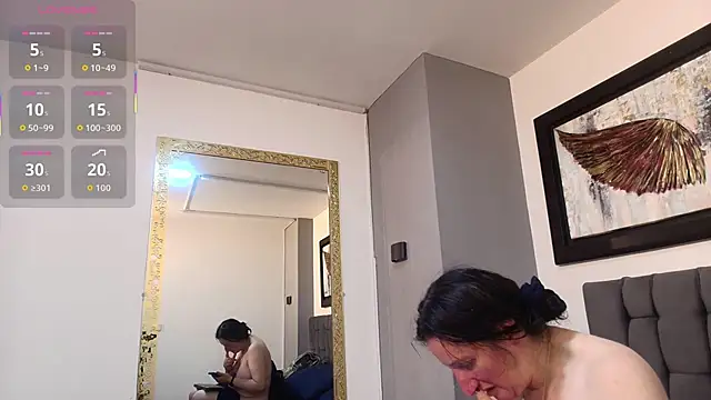 Snapshot of Andre_cloefoxx_ chatting on 12.22.25 Andre cloefoxx online show from 12.22.25